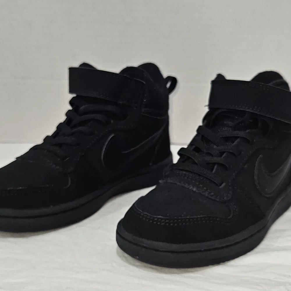 Nike Court All-Black High-Top Shoes - Picture 2 of 9